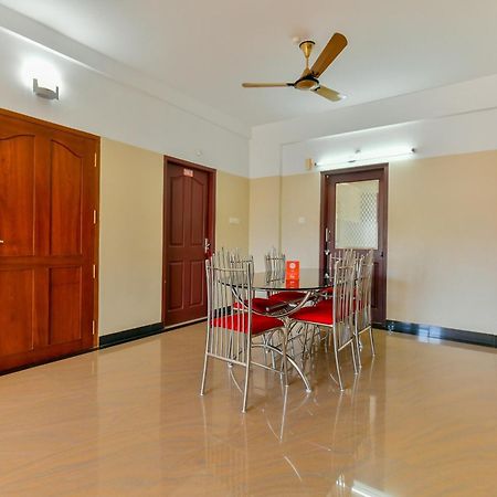 Oyo Flagship Uthradam Towers Hotel Thiruvananthapuram Kültér fotó